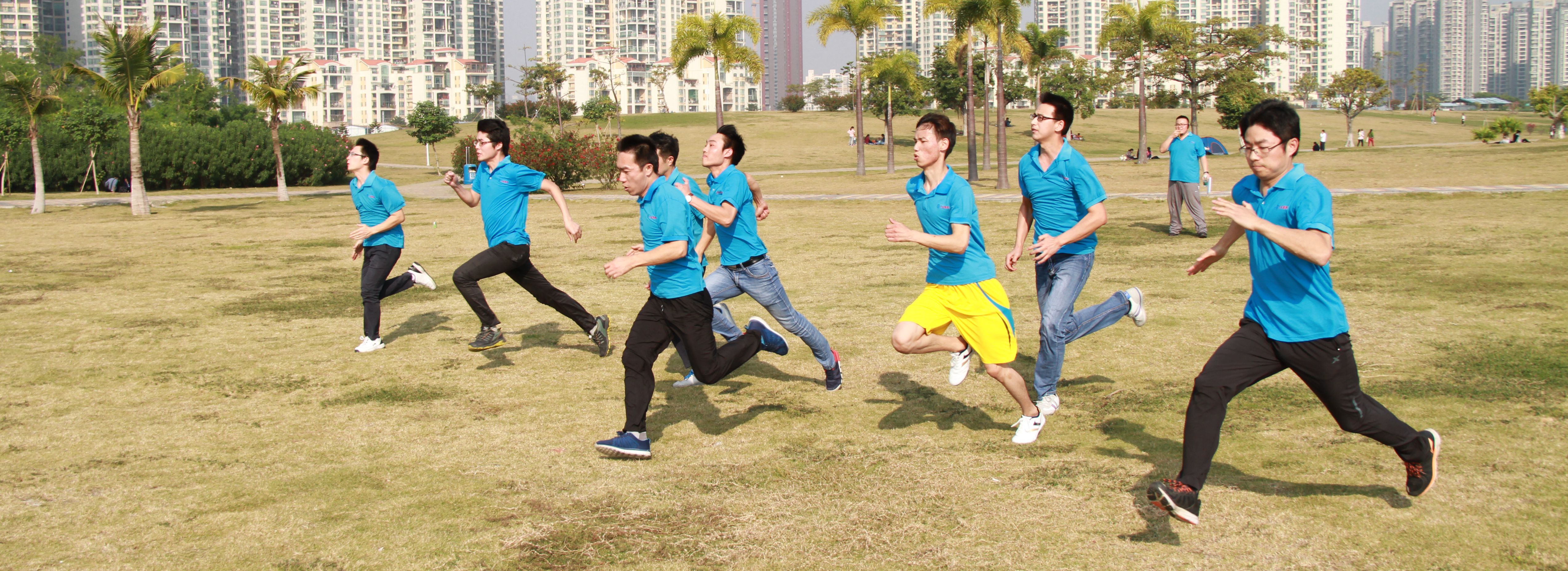 大成男子100米田径赛